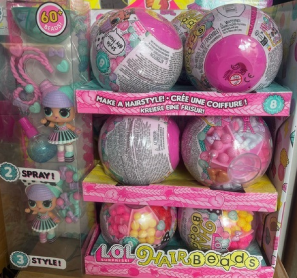 LOL SURPRISE ΧΤΕΝΙΣΜΑΤΑ ΜΕ ΧΑΝΤΡΕΣ ΚΟΥΚΛΑ-ΣΤΑΝΤ 33τεμ.(ΟΛΛΑΝΔΙΑ)