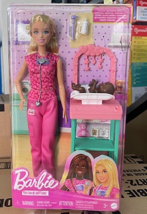 BARBIE ΠΑΙΔΙΑΤΡΟΣ