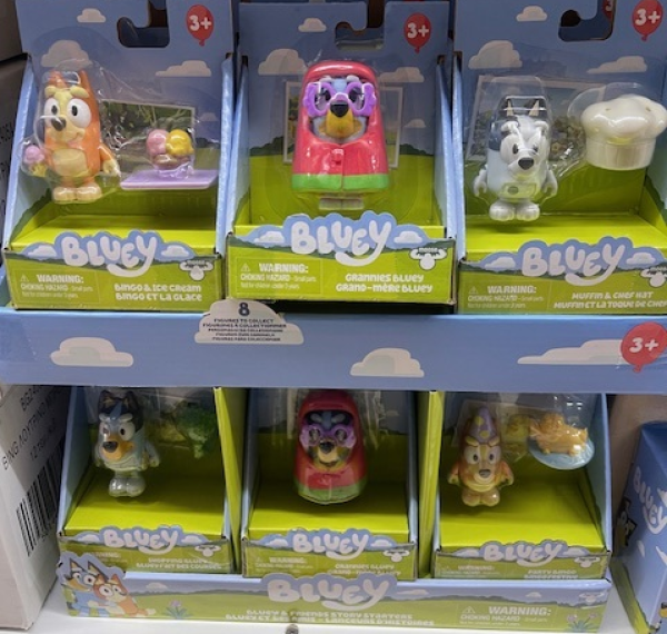 BLUEY ΦΙΓΟΥΡΑ ΜΕ ΑΞΕΣΟΥΑΡ (ΚΙΝΑ)