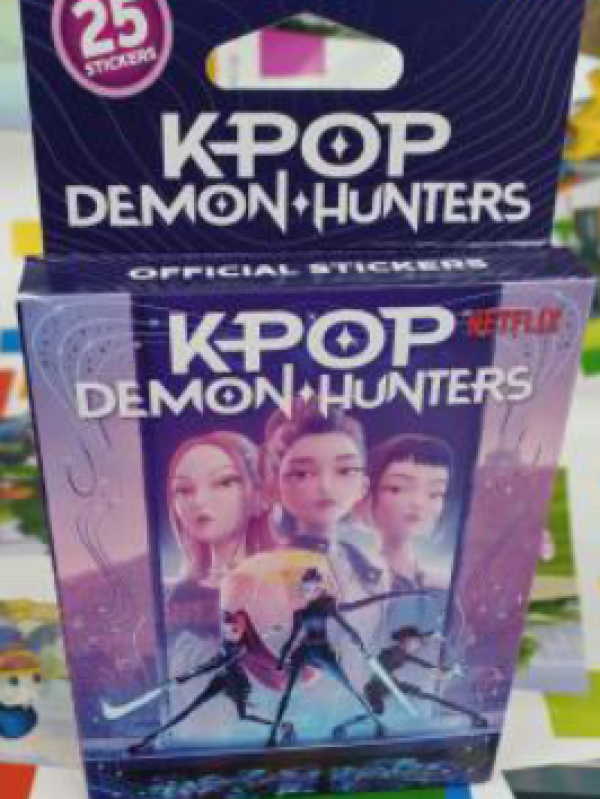 K-POP DEMON HUNTERS ΑΥΤΟΚΟΛΛΗΤΑ MULTIPACK (KINA)